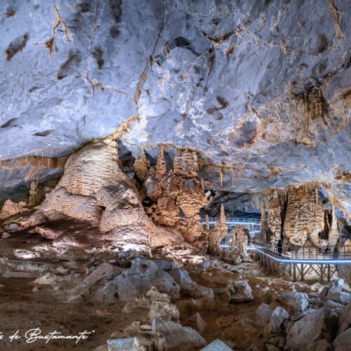 Grutas de Bustamante V2
