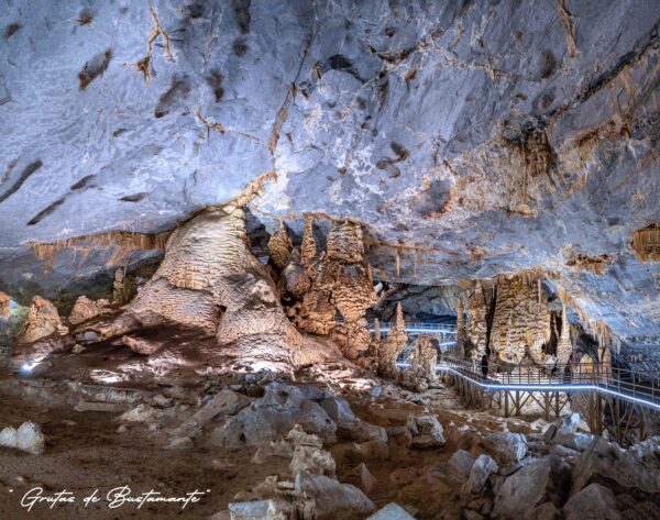 Grutas de Bustamante V2